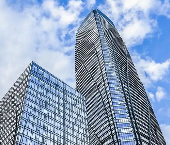 板木家具与实木家具在商用空间应用中的性能对比与选型建议